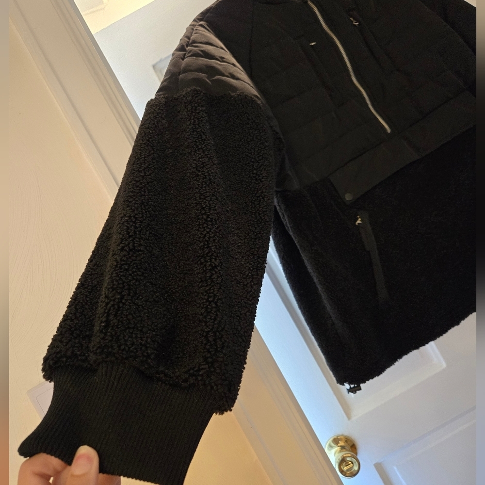 Forever 21 Men's Size Large Black Puffer Jacket - Picture 3 of 5